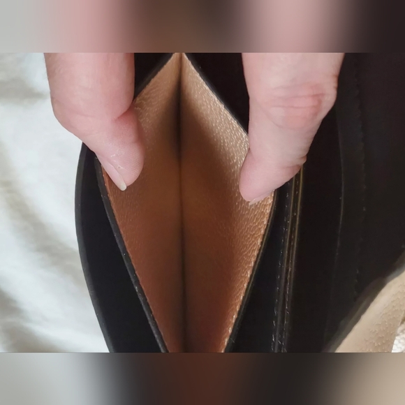 Rose gold Tahari purse - Picture 5 of 5